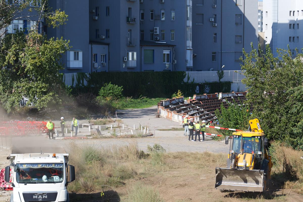 S-au reluat lucrările la Stadionul Dinamo, 01.10.2026 (2)