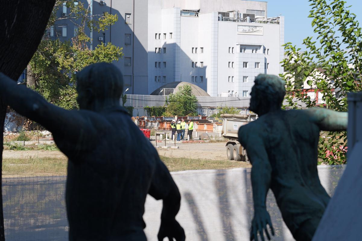 S-au reluat lucrările la Stadionul Dinamo, 01.10.2026 (2)
