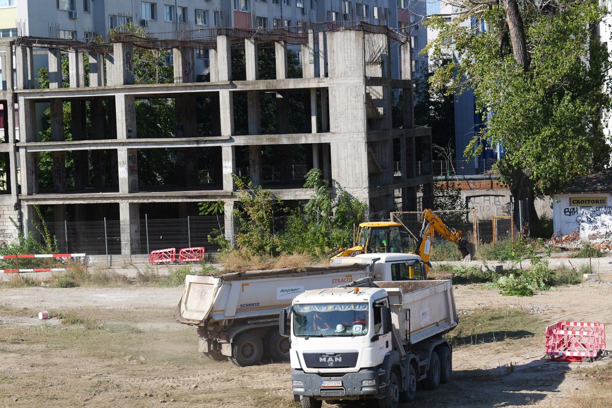 S-au reluat lucrările la Stadionul Dinamo, 01.10.2026 (2)