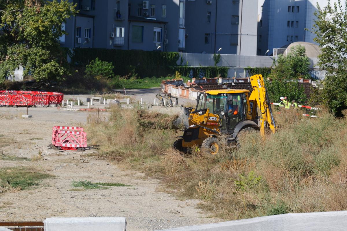 Excavatoarele au revenit în Ștefan cel Mare! S-au reluat lucrările la Stadionul Dinamo: toate imaginile » Când va fi gata noua arenă