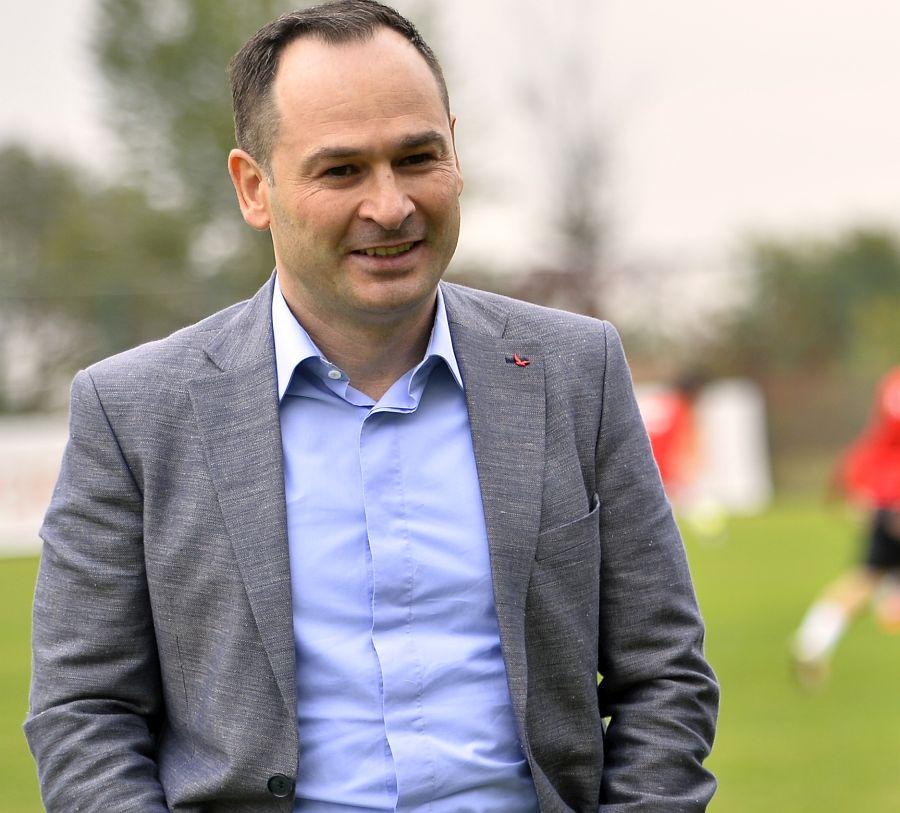 Comentariu-analiză de Dan Udrea » Ionuț Negoiță, mediocru ca Borcea & Badea, dar n-a devalizat Dinamo ca B&B!