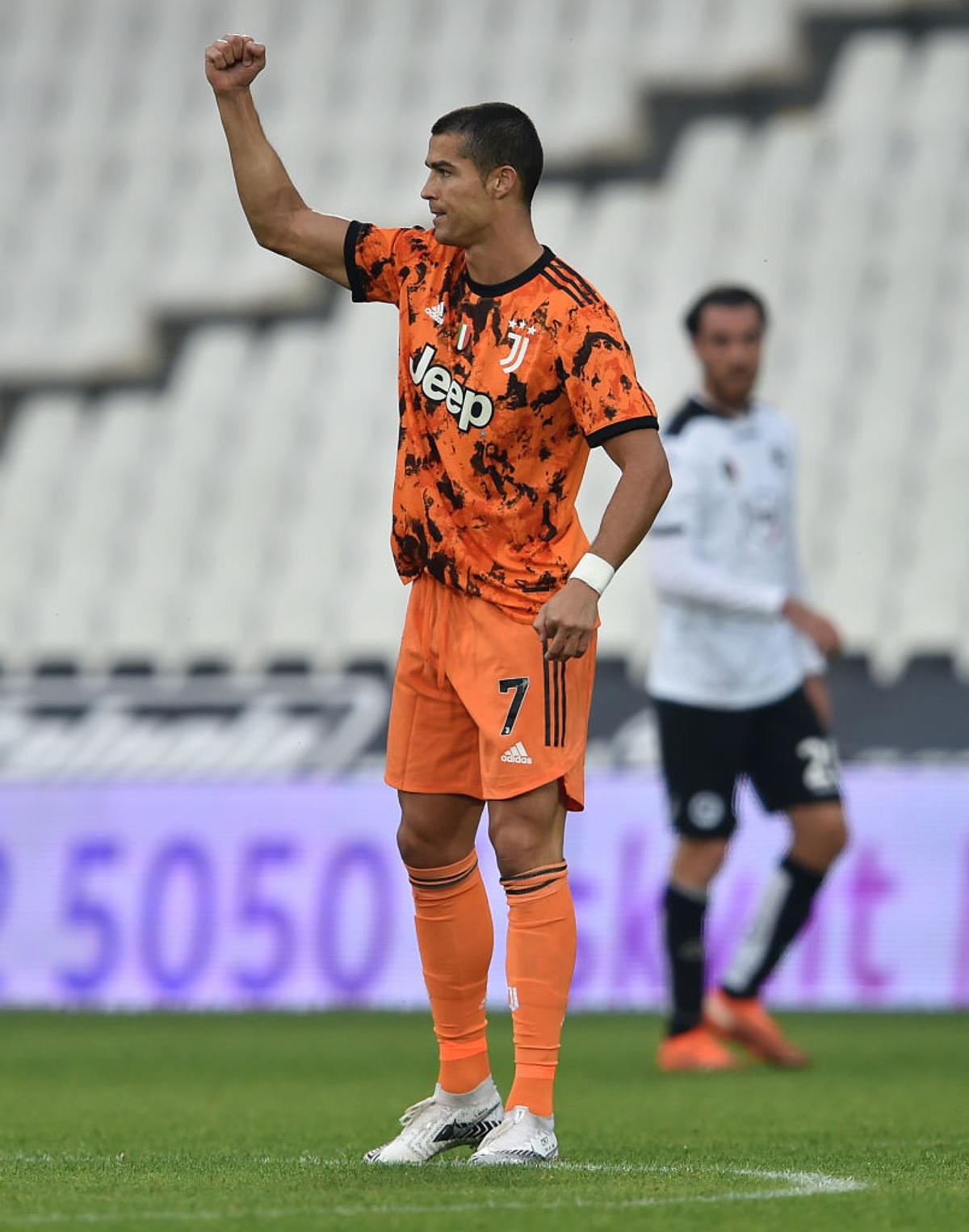 FOTO+VIDEO Sublim! Cristiano Ronaldo, „dublă” pentru Juventus la revenirea din izolare