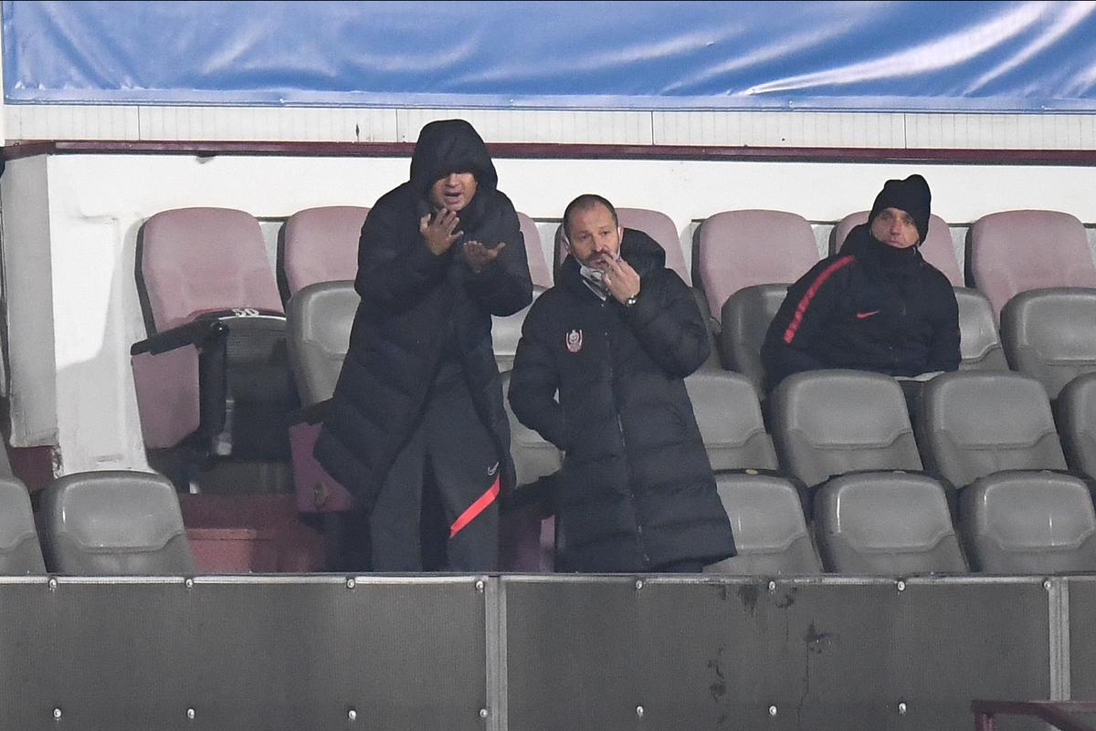 VIDEO Jucătorii lui Gaz Metan au sărbătorit victoria cu CFR Cluj pe ritmuri de manele » Cine a dat tonul petrecerii