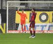 VIDEO Jucătorii lui Gaz Metan au sărbătorit victoria cu CFR Cluj pe ritmuri de manele » Cine a dat tonul petrecerii