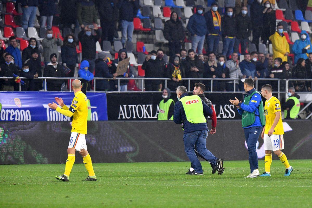 FIFA n-a avut milă! FRF, amendată drastic pentru incidentele de la meciul cu Armenia