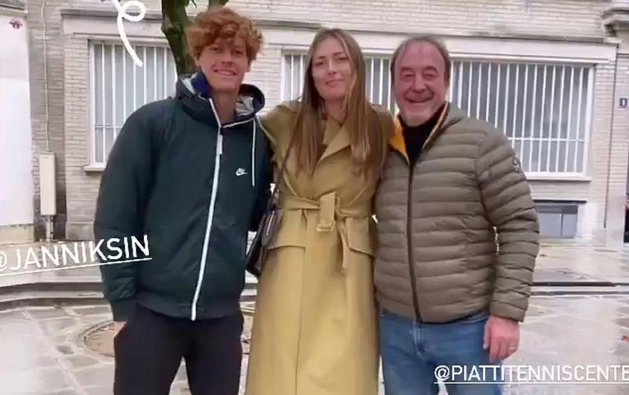 Sinner, Sharapova și Piatti în Paris Sharapova, ieșire în centrul Parisului cu un jucător de tenis din noua generație! Cum a fost surprinsă rusoaica