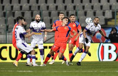 LPF a retras propunerea de a schimba regula care o avantaja pe FCSB! Burleanu: „Am da naștere multor altor probleme dacă s-ar interveni”