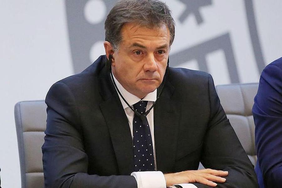 Vassaras, te ascultăm!