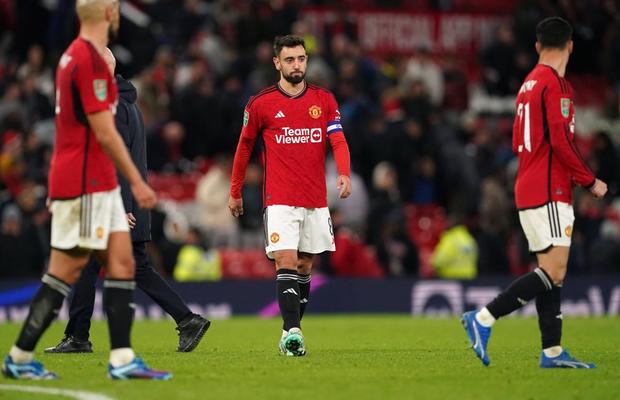 Manchester United, o nouă umilință » A doua înfrângere cu 0-3 acasă, în 4 zile