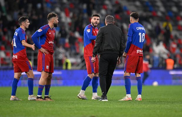 „Ne vedem după meci!” » „Ultrasul” din echipa Stelei n-a putut fi oprit: și-a amenințat adversarul + scandal cu Oprița pe teren!