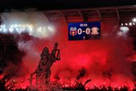 Nu le-a păsat că au fost deconspirați » Peluza Sud a afișat o scenografie acidă la adresa rivalei FCSB: „Soarta nu iartă trădătorii”