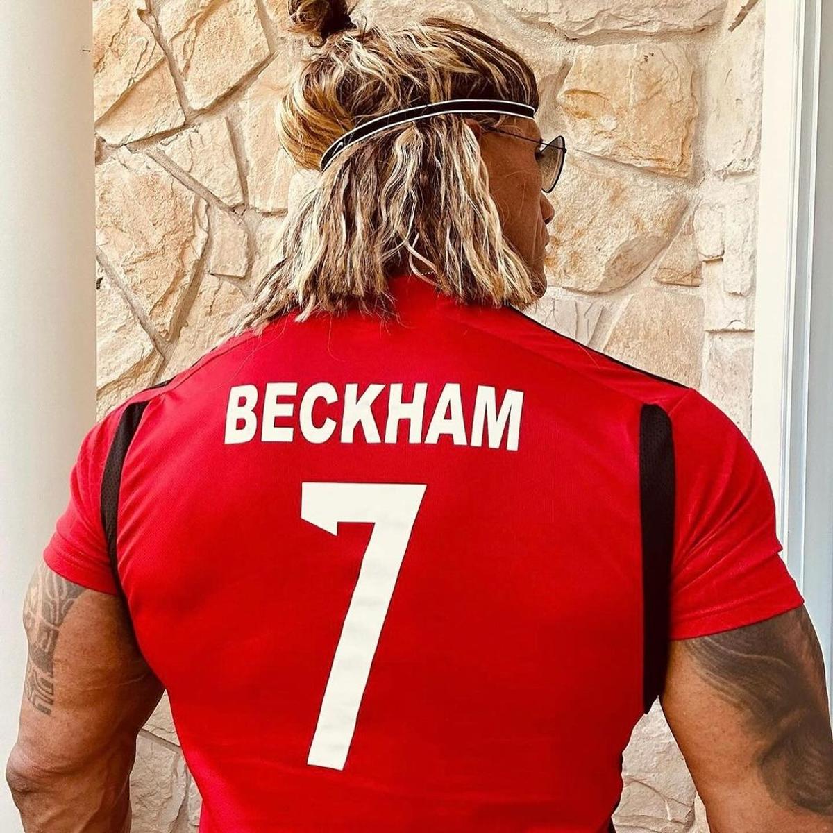Cele mai spectaculoase „deghizări” de Halloween » The Rock s-a transformat în Beckham, show total în NFL + Mike Tyson „înțeapă” ca o albină