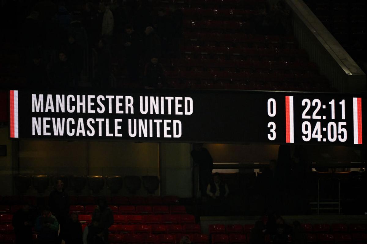 Manchester United - Newcastle, Cupa Ligii Angliei