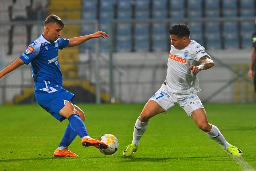 CSU Craiova a fost învinsă în Cupa României de Metalul Buzău, scor 0-1 / foto: facebook.com/UCVOficial Când își asumă și Rotaru?