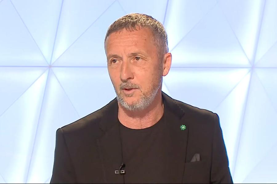 Mihai Stoica, oficialul celor de la FCSB. FOTO: Captură Prima Sport E politicianul Ovidiu Hațegan incompatibil să arbitreze în Superligă? Precedentul caz în care un arbitru a primit verdictul final de la Înalta Curte de Casaţie şi Justiţie