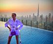 Crina Abrudan în costum de baie! Cum a apărut la o piscină de lux din Dubai
