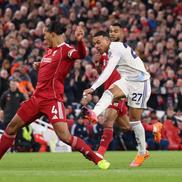 Liverpool - Aston Villa, în etapa #10 din Premier League // FOTO: Getty Images
