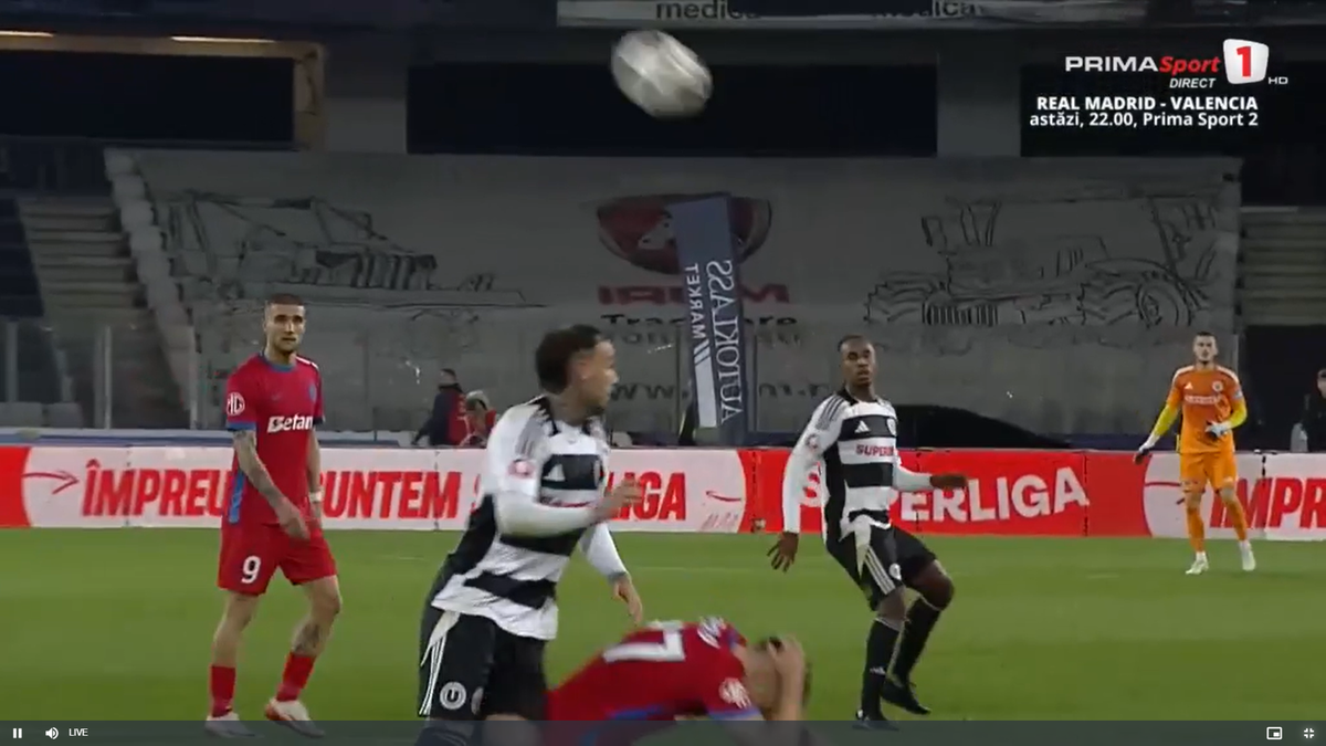 Fază controversată în U Cluj - FCSB » ELIMINAT după două „galbene” în 3 minute
