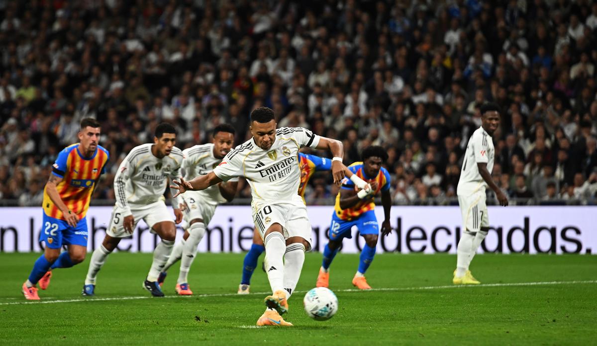 Real Madrid - Valencia, etapa 11 din La Liga