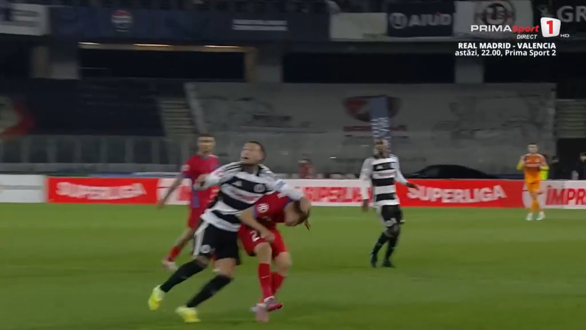 Fază controversată în U Cluj - FCSB » ELIMINAT după două „galbene” în 3 minute