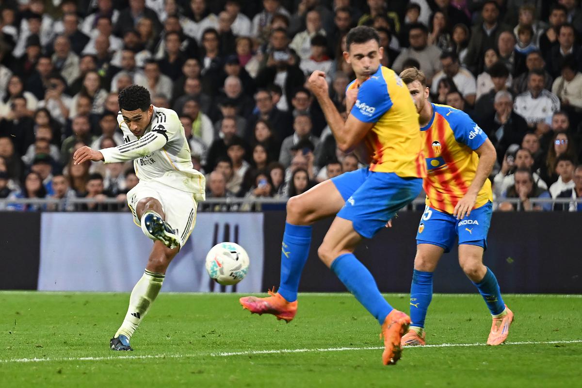 Real Madrid - Valencia, etapa 11 din La Liga