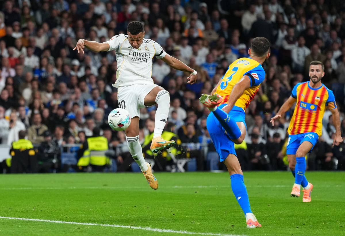 Real Madrid - Valencia, etapa 11 din La Liga