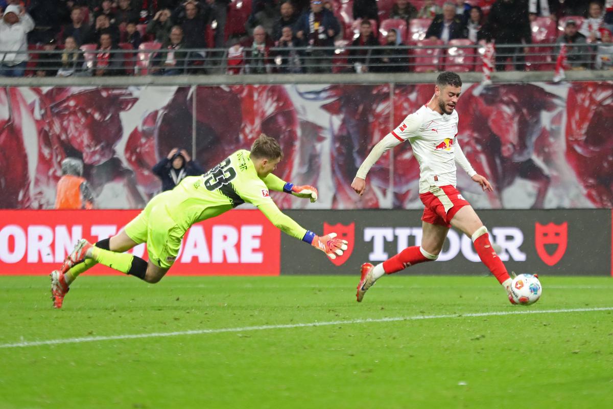 Gafă de proporții în Bundesliga! L-a luat valul, iar echipa lui a fost îngenuncheată în prelungiri