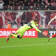 Gafa lui Alexander Nubel din Leipzig - Stuttgart. FOTO: Imago Images