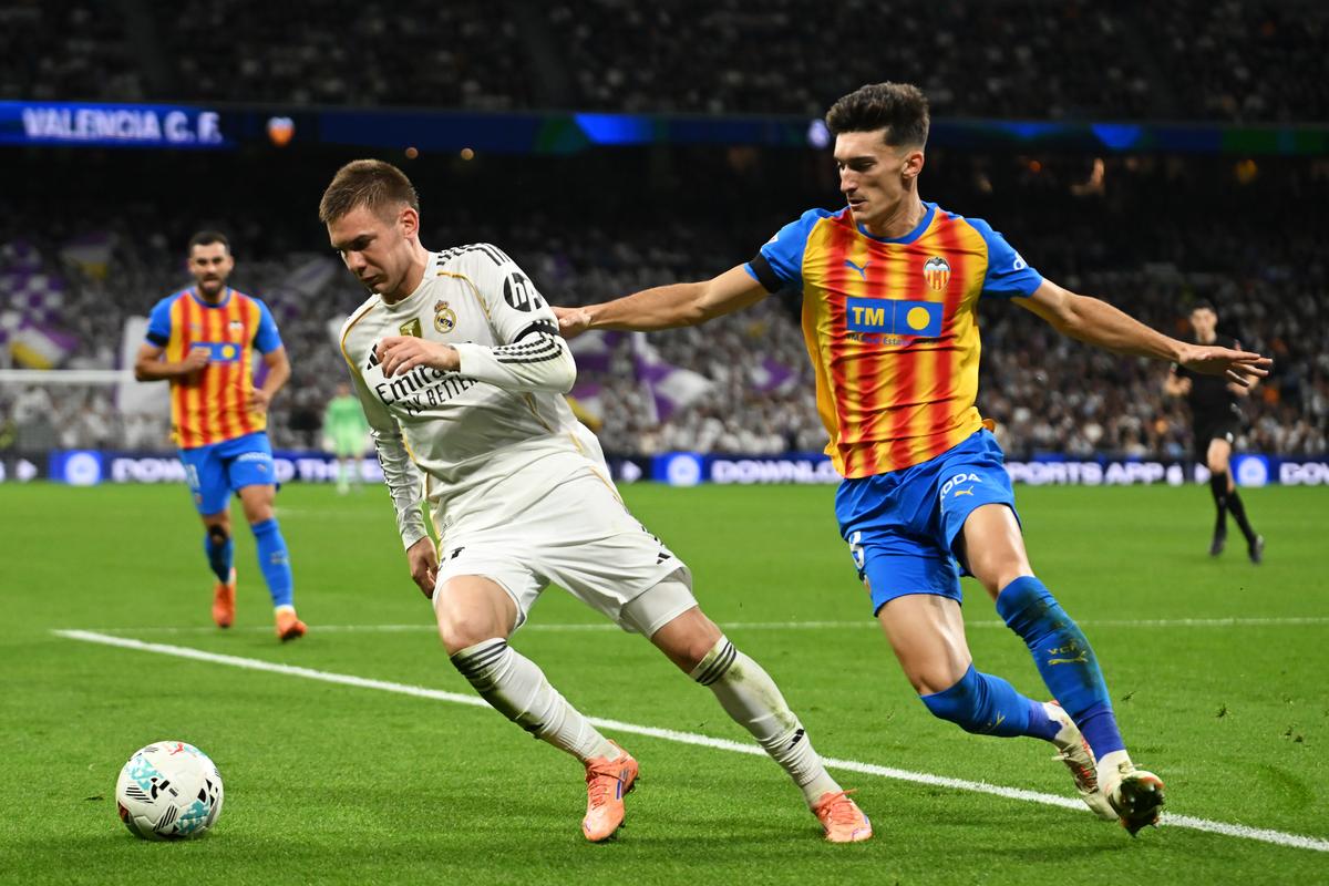 Real Madrid - Valencia, etapa 11 din La Liga