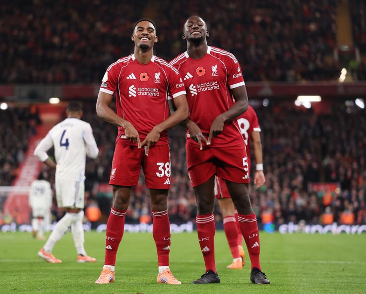 Liverpool - Aston Villa, în etapa #10 din Premier League // FOTO: Getty Images