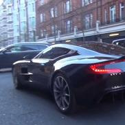 Locul 10. Aston Martin One-77, mașina lui Eto'o