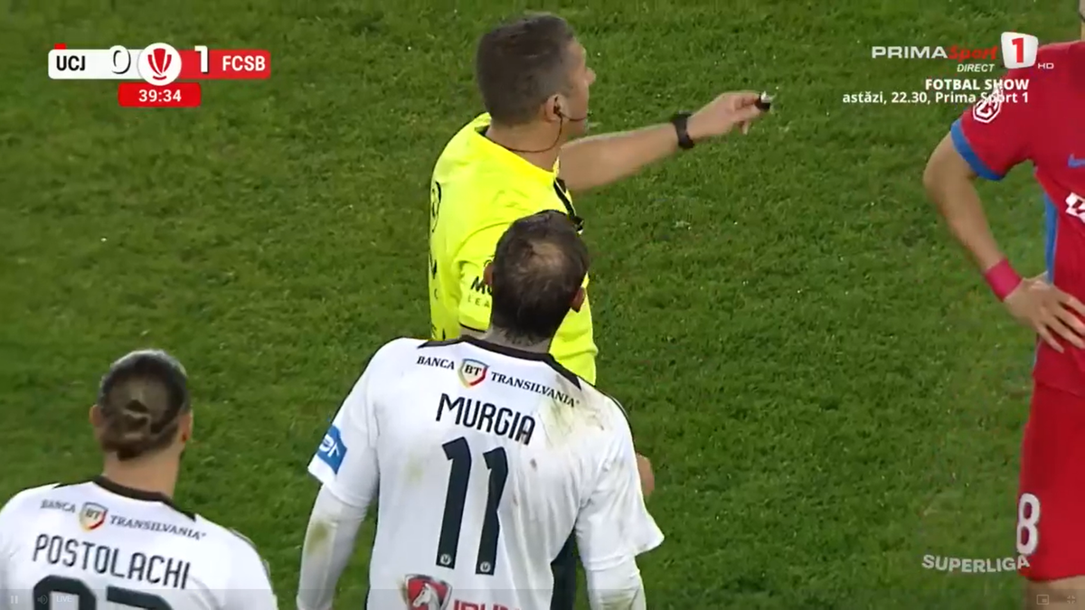 Fază controversată în U Cluj - FCSB » ELIMINAT după două „galbene” în 3 minute