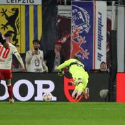 Gafa lui Alexander Nubel din Leipzig - Stuttgart. FOTO: Imago Images