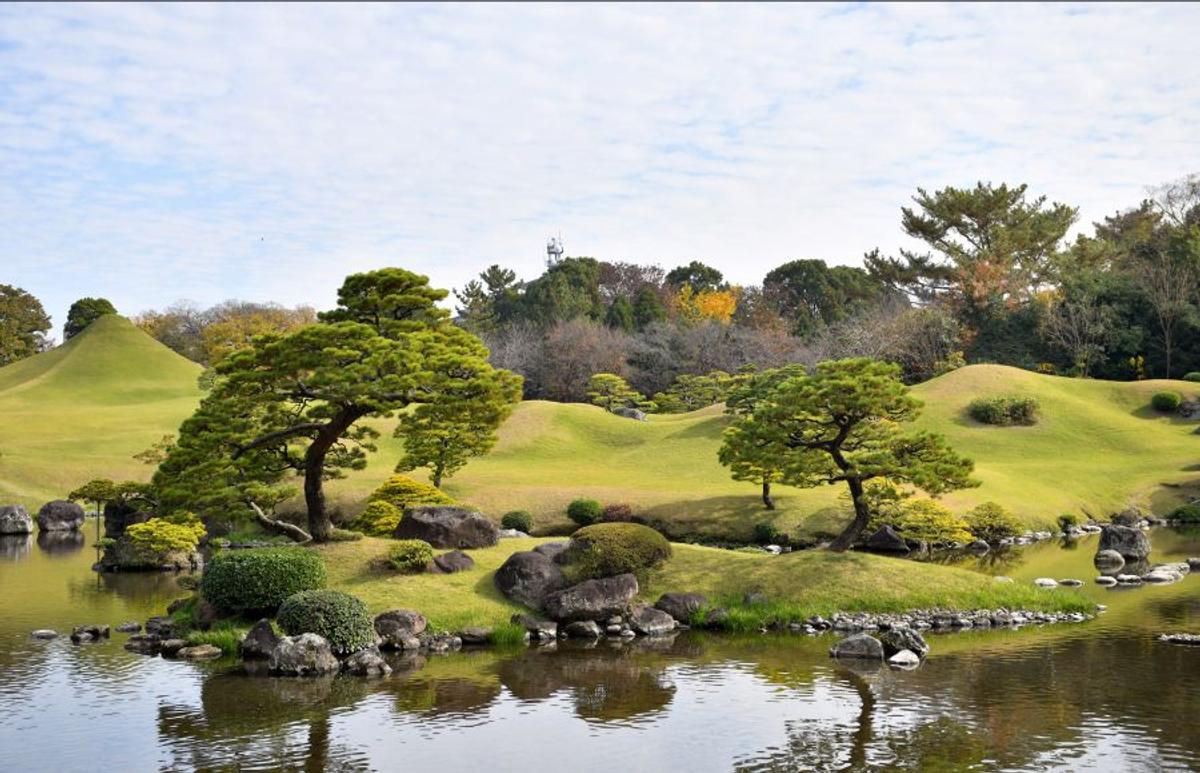 CORESPONDENȚĂ DIN JAPONIA // Elevii japonezi încurajează Senegalul în meciul cu România