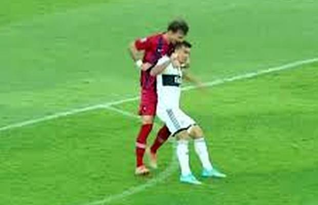 Fernando Amorebieta, fostul jucător al lui Bilbao, gest șocant în Paraguay: și-a mușcat adversarul de cap!
