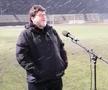 Cristi Pustai (53 de ani), antrenorul celor de la Dunărea Călărași, a oferit un interviu atipic, în viscol, la finalul remizei cu Turris Turnu Măgurele, scor 1-1.