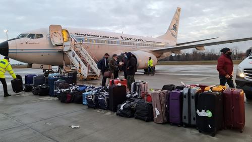 Avionul cu care Știința Baia Mare a revenit în România