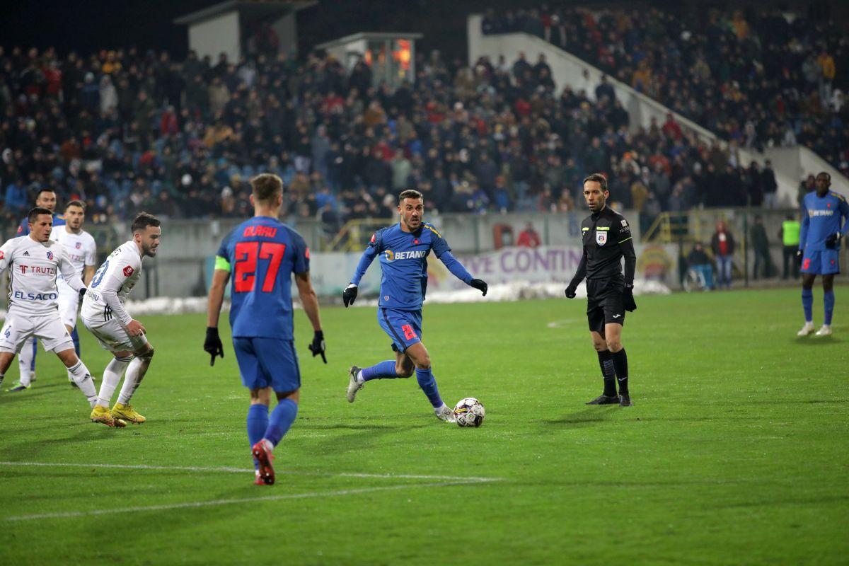 FC Botoșani - FCSB (imagini surprinse înainte de meci) + fotografii din timpul partidei