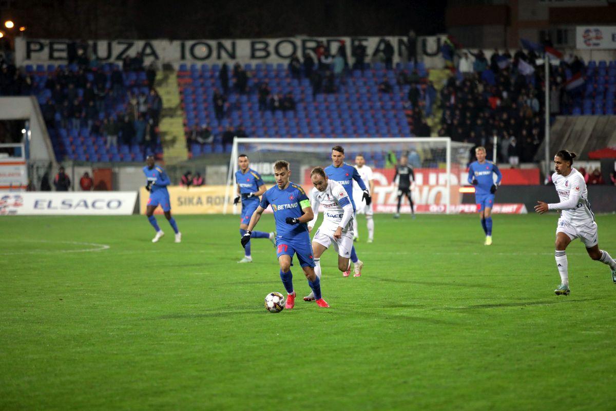 FC Botoșani - FCSB (imagini surprinse înainte de meci) + fotografii din timpul partidei