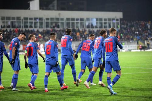 Gigi Becali, patronul de la FCSB, i-a avertizat pe Andrei Cordea și Andrea Compagno.