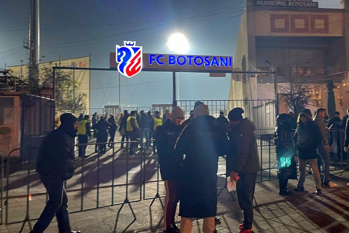 FC Botoșani - FCSB (imagini surprinse înainte de meci) + fotografii din timpul partidei