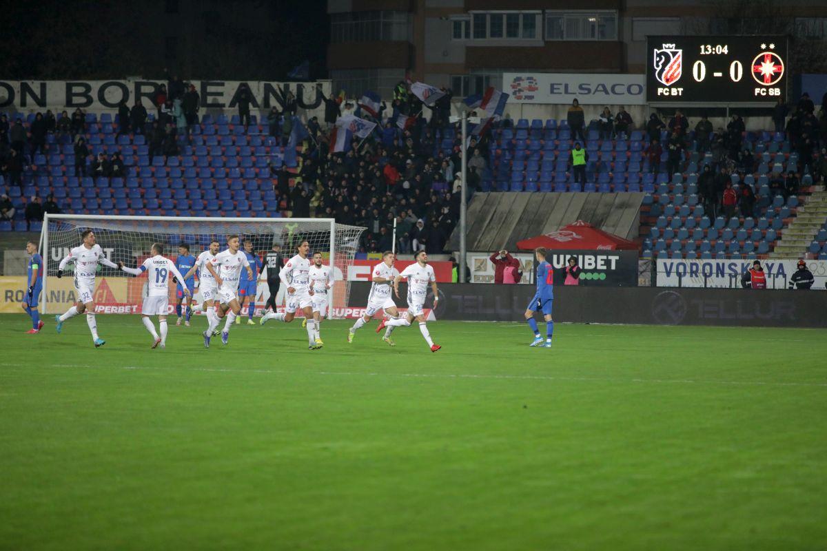 FC Botoșani - FCSB (imagini surprinse înainte de meci) + fotografii din timpul partidei
