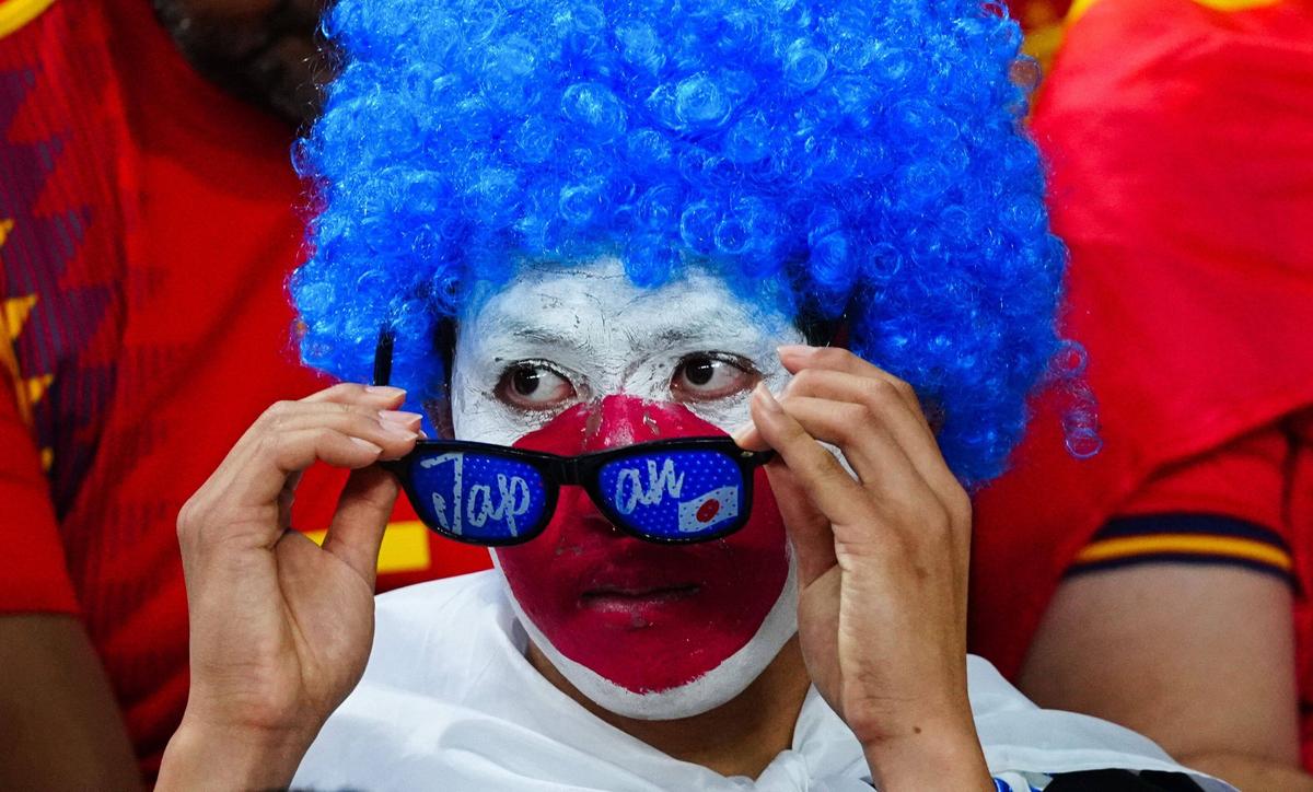 Cele mai ciudate apariții la Mondial! Fanii Japonei au uimit pe toată lumea contra Spaniei