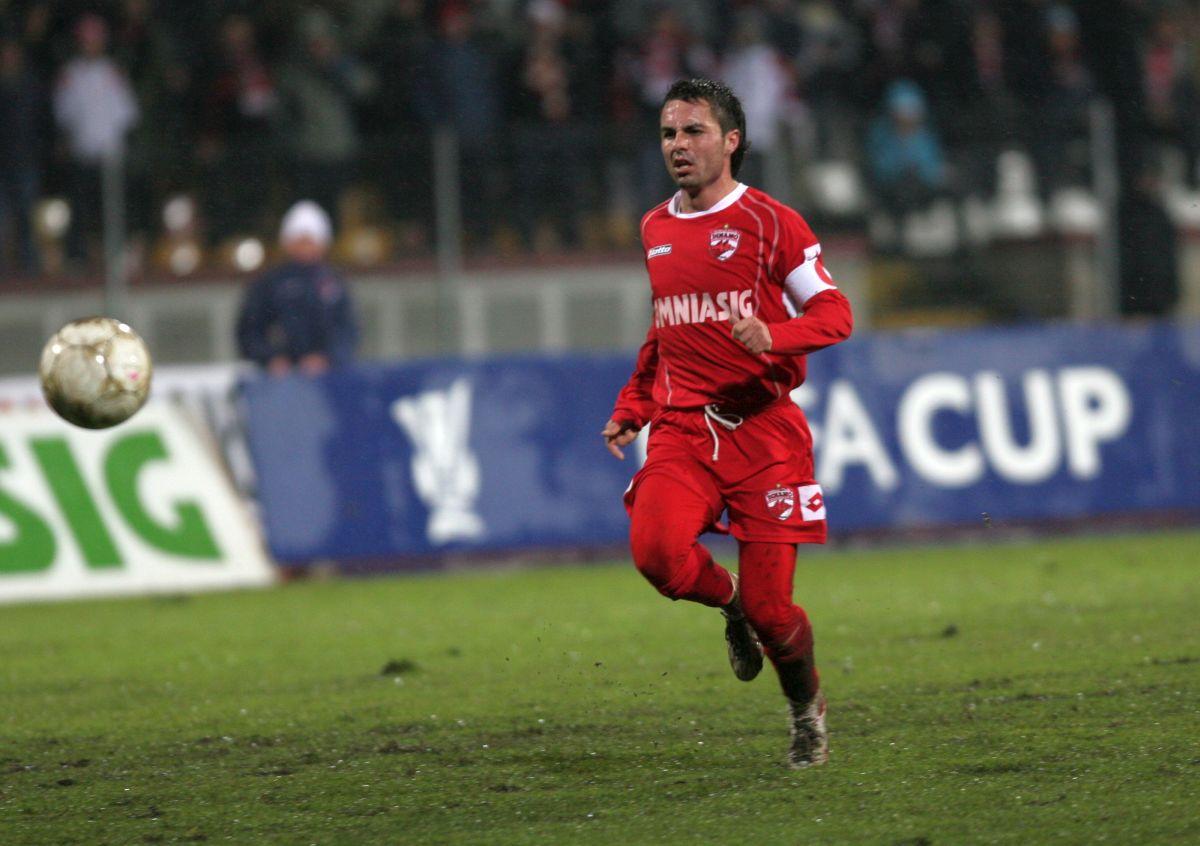 18 ani de când Dinamo a pus la respect deținătoarea Cupei UEFA în mocirla de la București  » Dezvăluirile omului-decisiv: „Am fugit la margine și i-am dedicat lui golul”