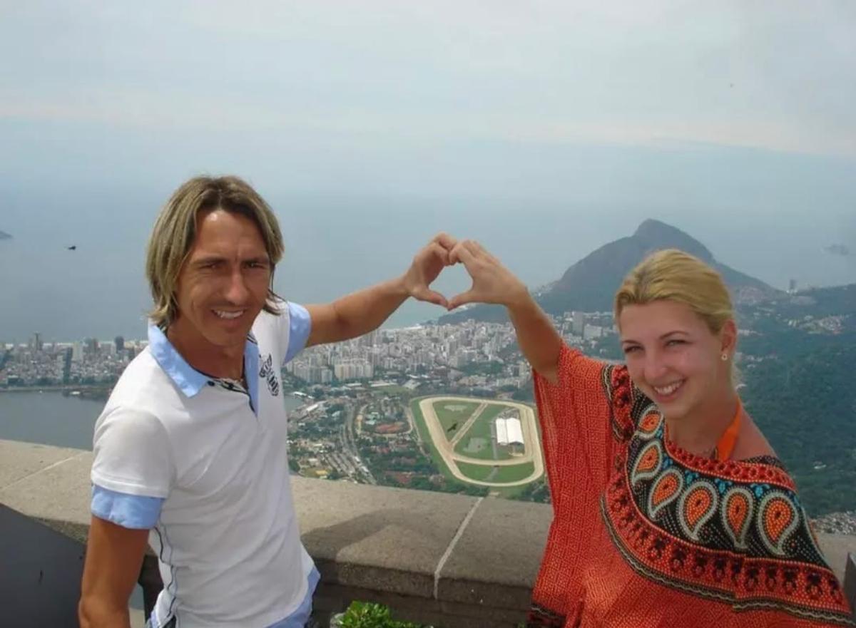 Omagiu de 1 Decembrie al brazilianului care are cetățenie română după aproape 17 ani aici: „Cu românii m-am mai certat, ne-am mai împăcat. Copiii se duc la disco, se întorc, nu stau cu necazul la ușă”