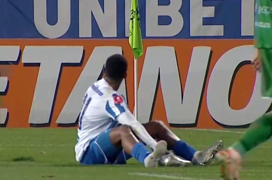 Ionuț Coza, arbitrul „de casă” al lui Hagi? » A „dormit” aseară la eroarea uriașă pro Farul, iar în acest sezon a dictat 3 penalty-uri pentru campioană într-un meci. Două în mod eronat!