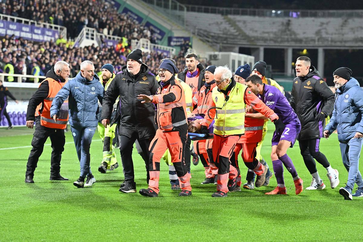 Fiorentina - Inter abandonat, după ce Edoardo Bove s-a prăbușit pe teren