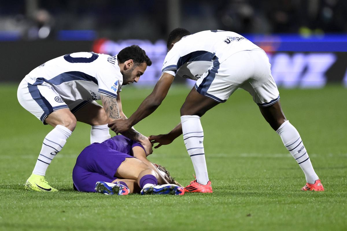 Fiorentina - Inter abandonat, după ce Edoardo Bove s-a prăbușit pe teren