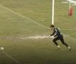 Fotbal printre bălți » Incredibil în ce condiții s-a jucat Șelimbăr - Steaua