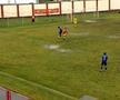 Fotbal printre bălți » Incredibil în ce condiții s-a jucat Șelimbăr - Steaua